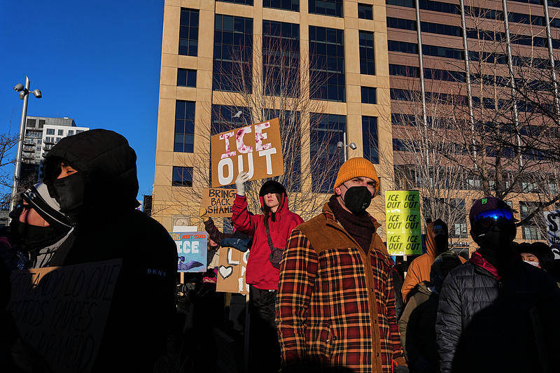 抗議暴力移民執法，全美至少300城參加